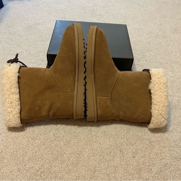 UGG Sarissa Short Boot in Chestnut Size 7 - Picture 10 of 12
